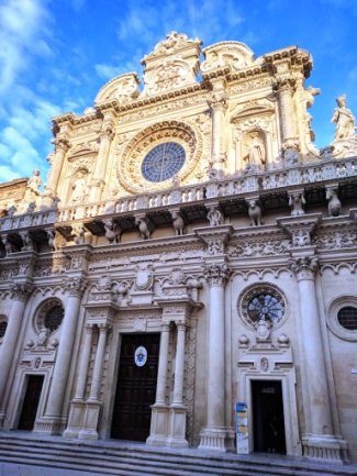 Basilica-di-Santa-Croce-facade-lecce-768x1024.jpg
